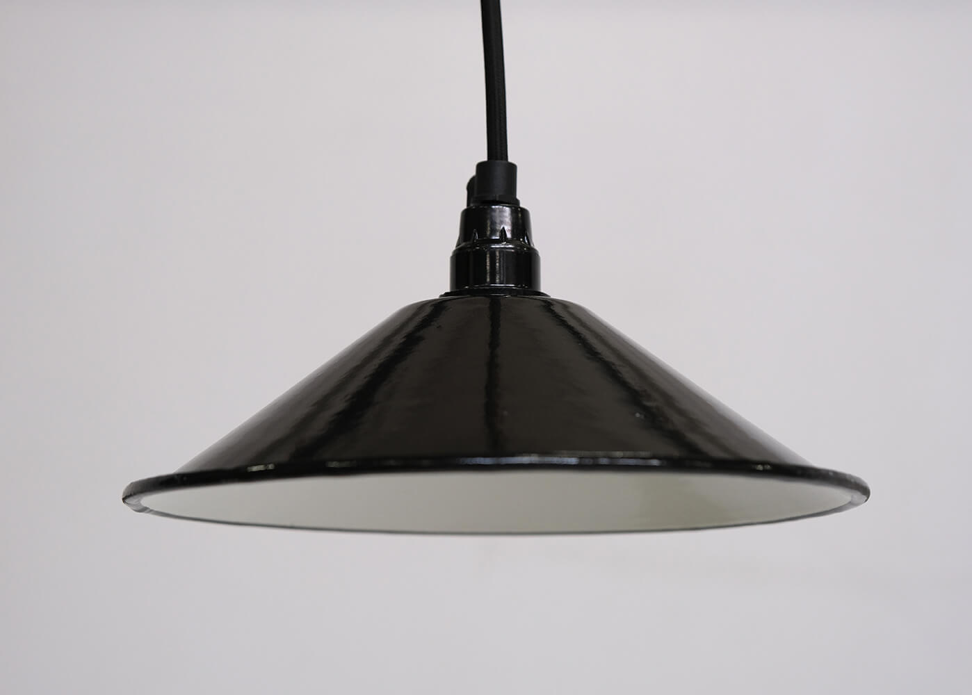 Enamel Hängelampe - Schwarz