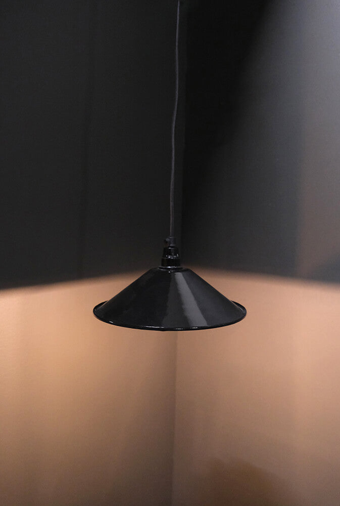 Enamel Hängelampe - Schwarz