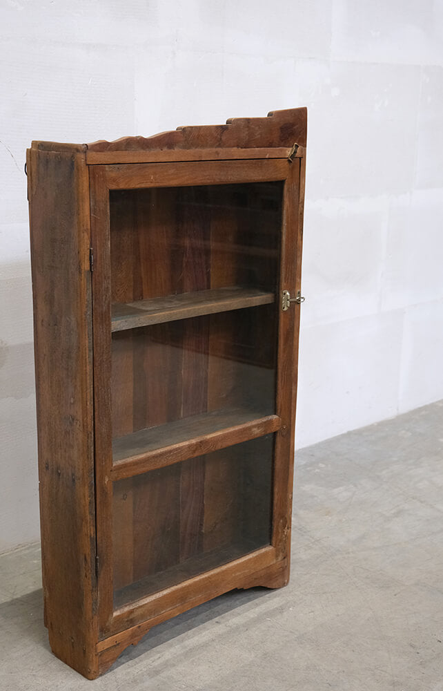 Einzigartiger Wandschrank