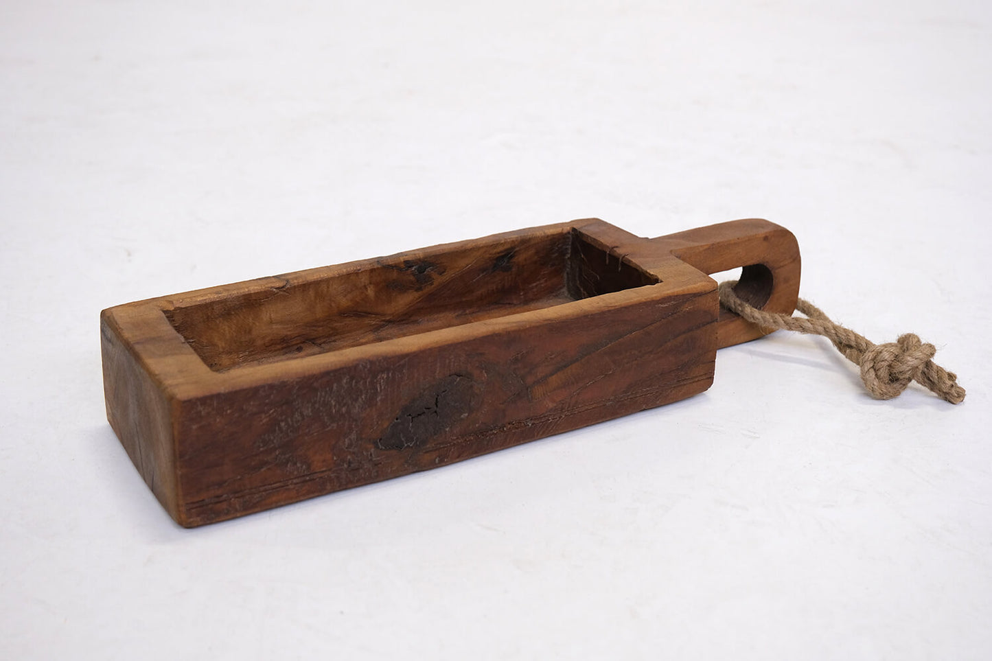 Holztablett mit Henkel