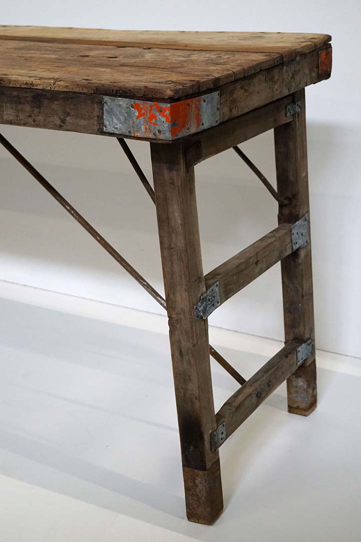 Goa alter Esstisch aus Holz