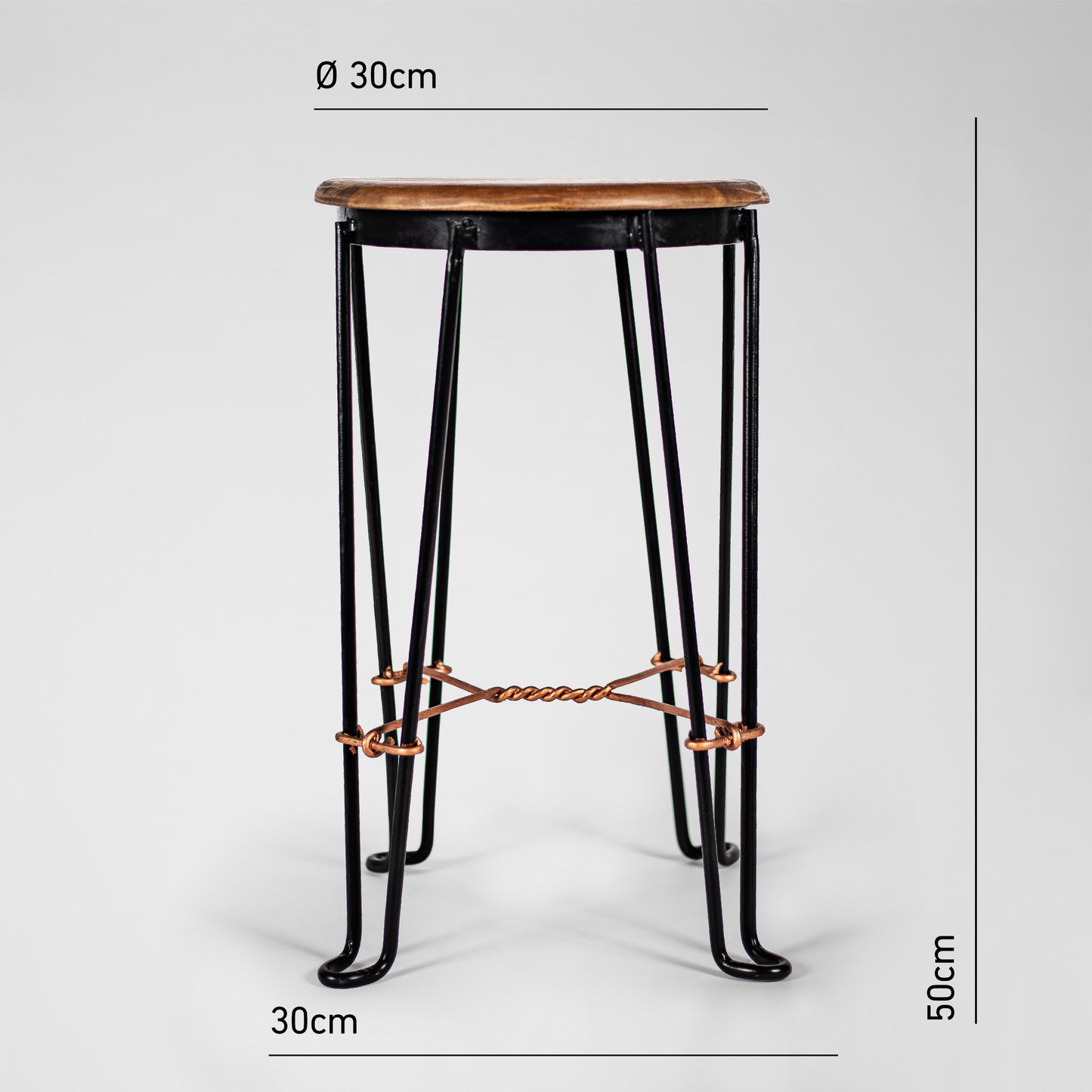 Tony Twister – Handmade Industrie-Design Hocker aus Metall mit Holzsitz in schwarz und Kupfer