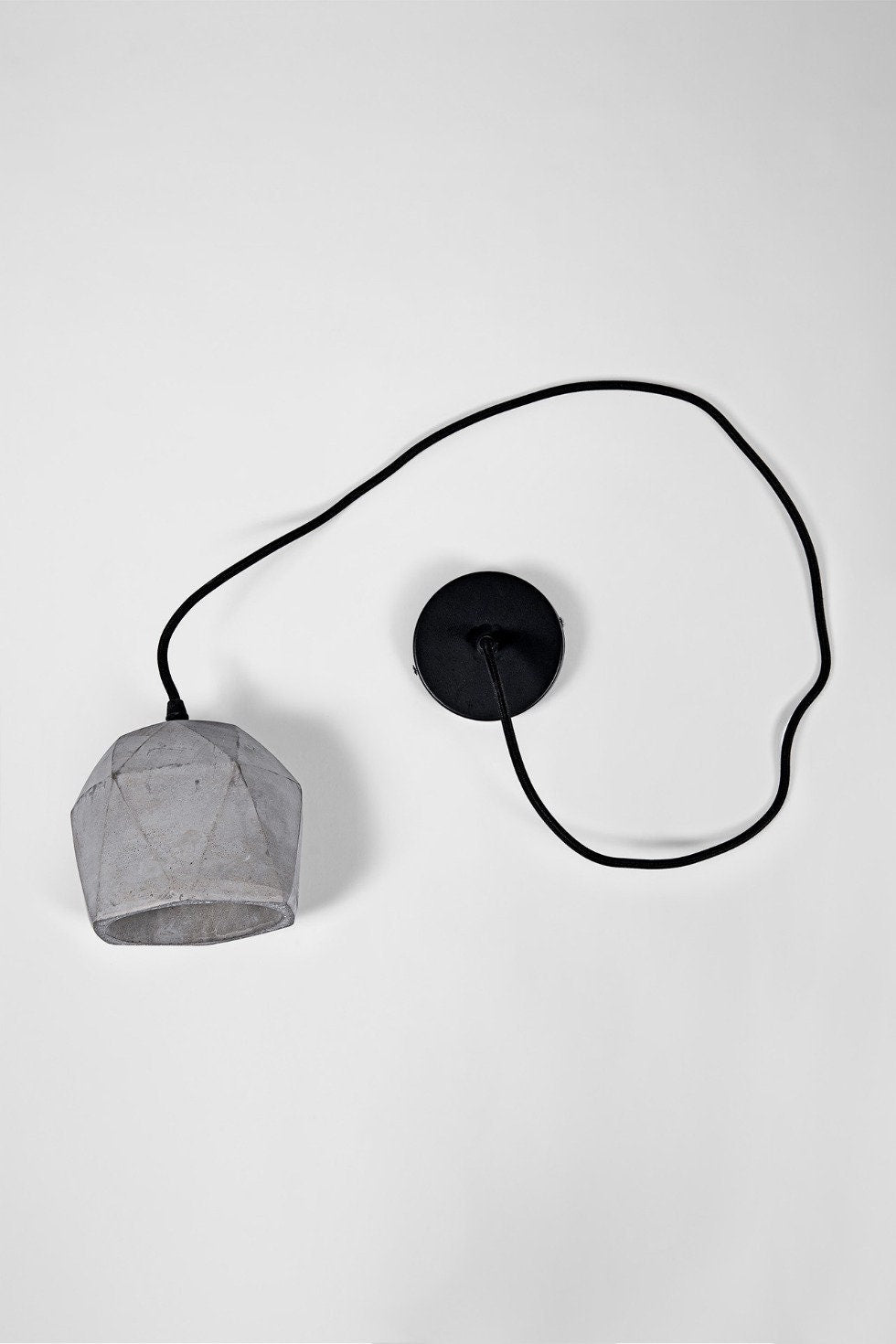 Polygonism – Industrie Design Hängeleuchte aus Beton