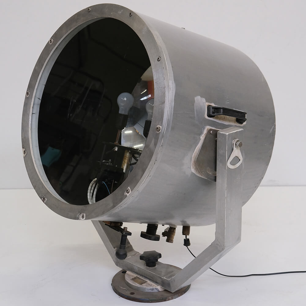 Alter toller Scheinwerfer als Stehlampe