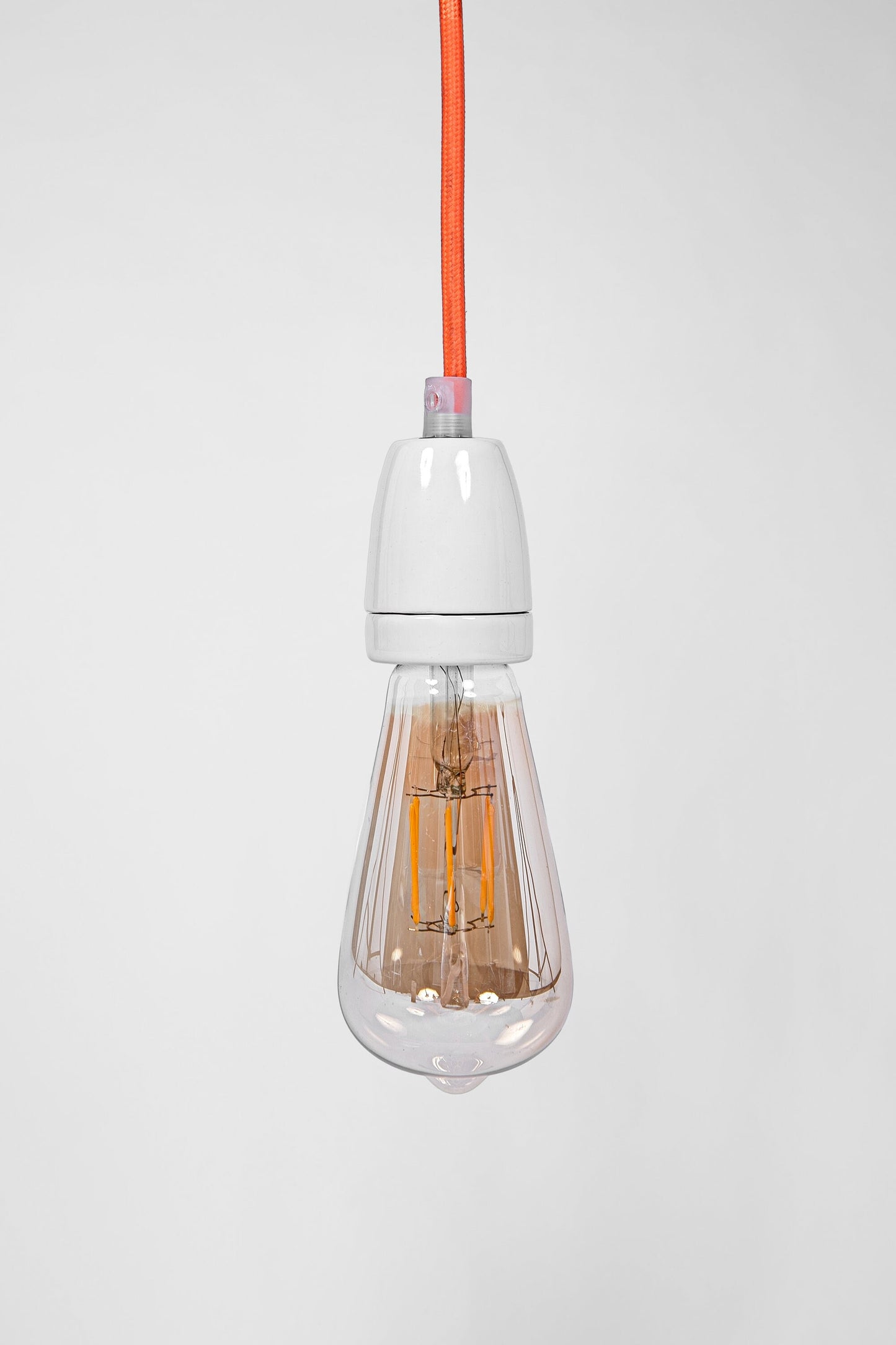 Oscar - Retro Vintage pendant lamp made of ceramic and textile cable