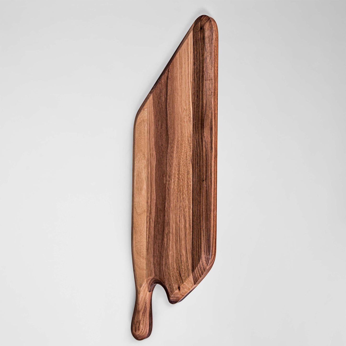 Taapa - Serving board made of walnut or ash